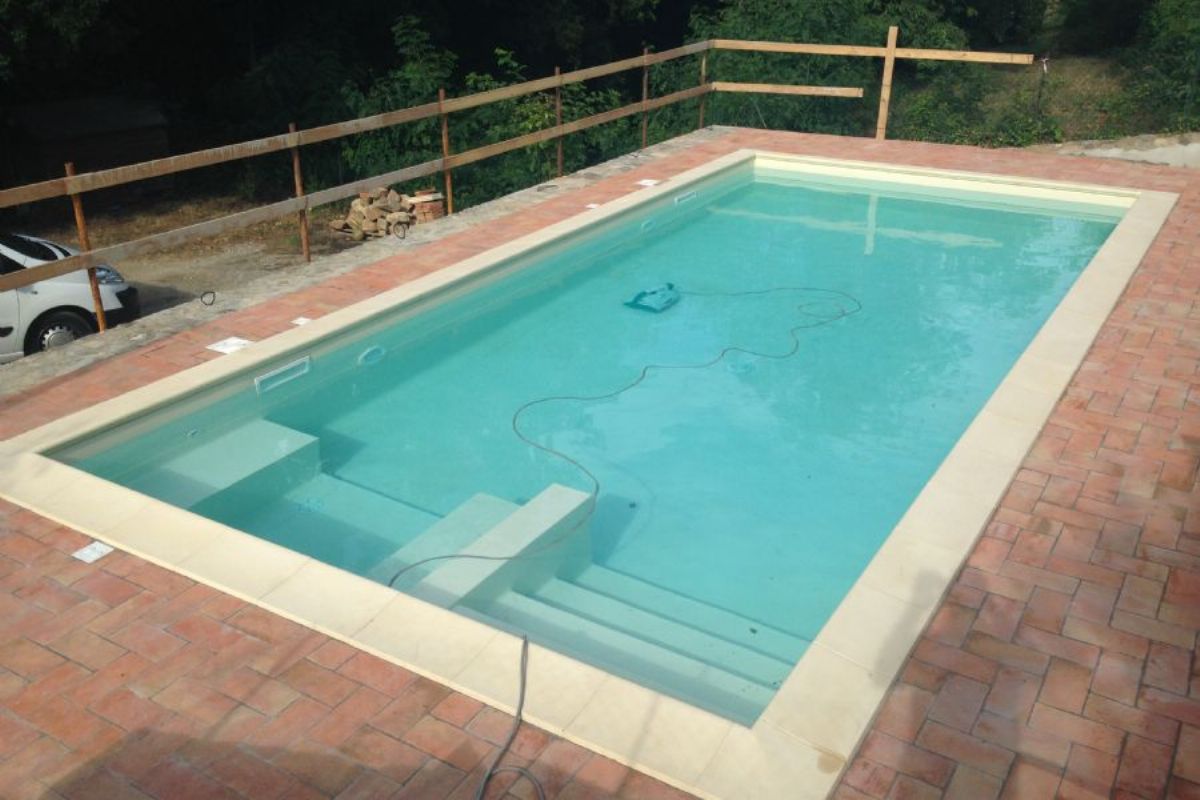 piscina a Pisa