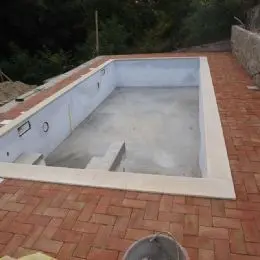 pavimento piscina